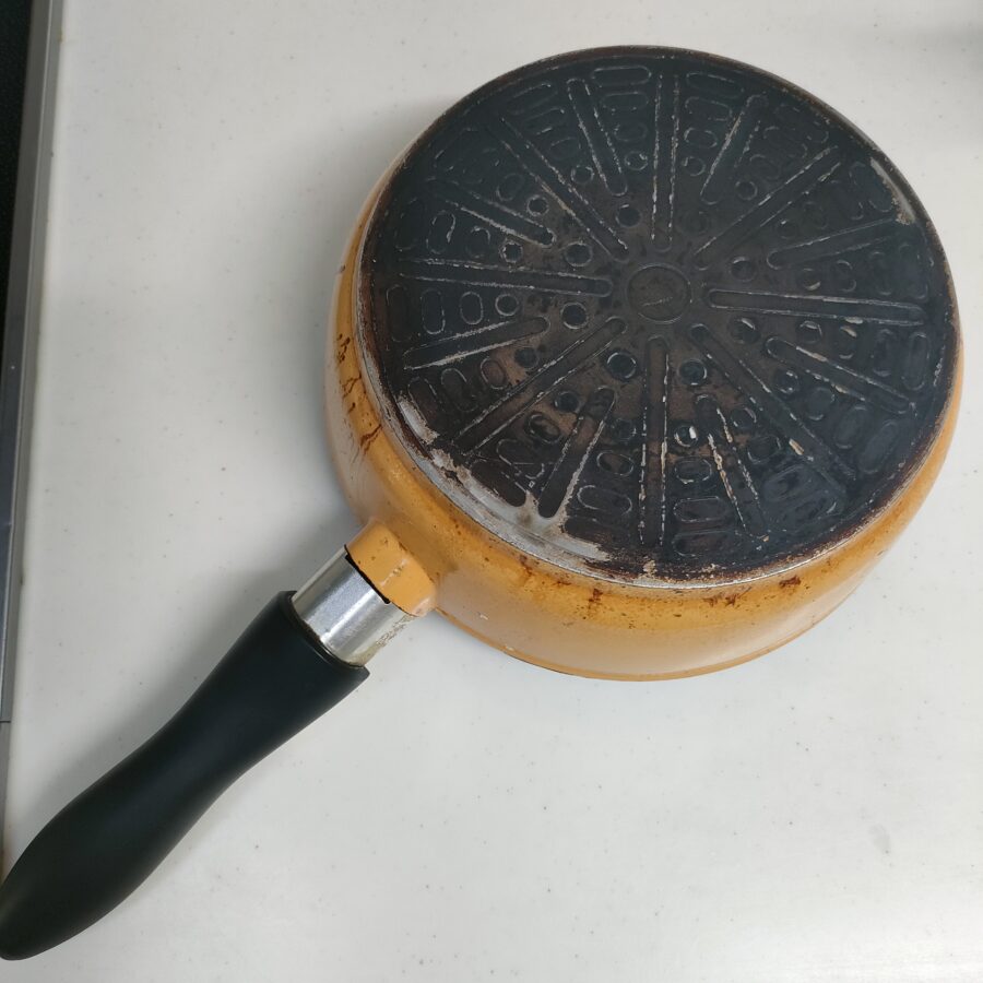 オールパンの鍋底
