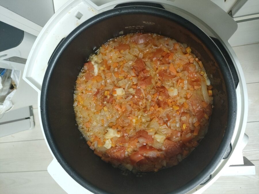 電気圧力鍋で作る無水カレー